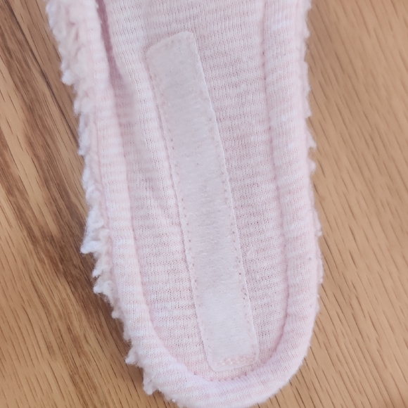 Simple Joys by Carter's Baby Hat and Mitten Set 12-24 Months - Picture 11 of 16